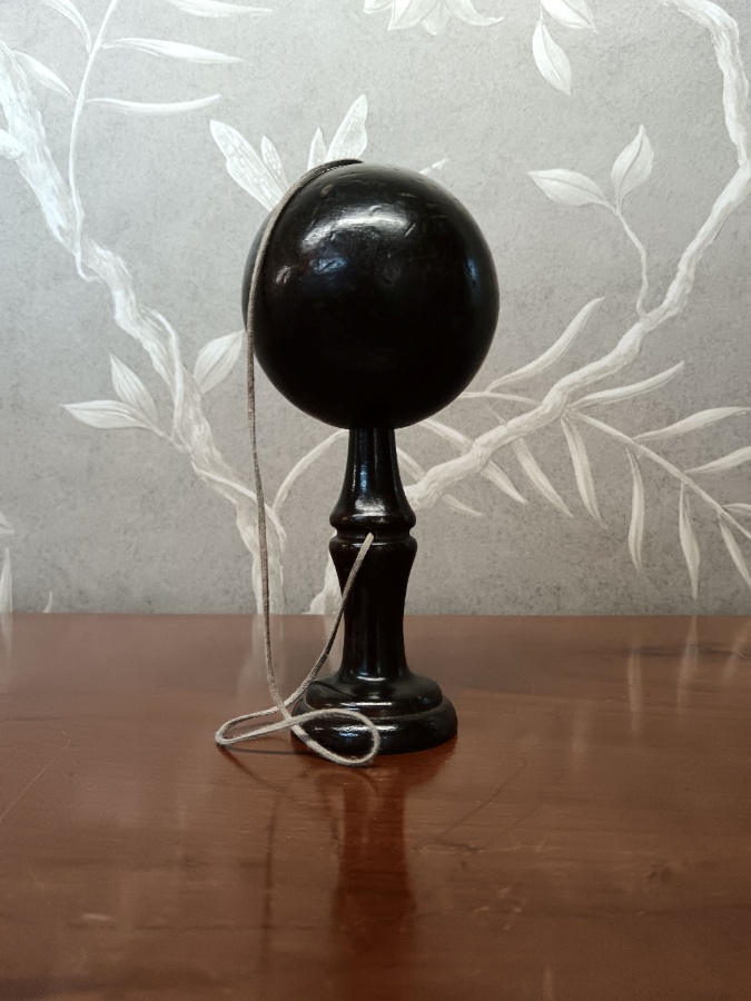 antique wooden Bilboquet ebonised (2).jpg